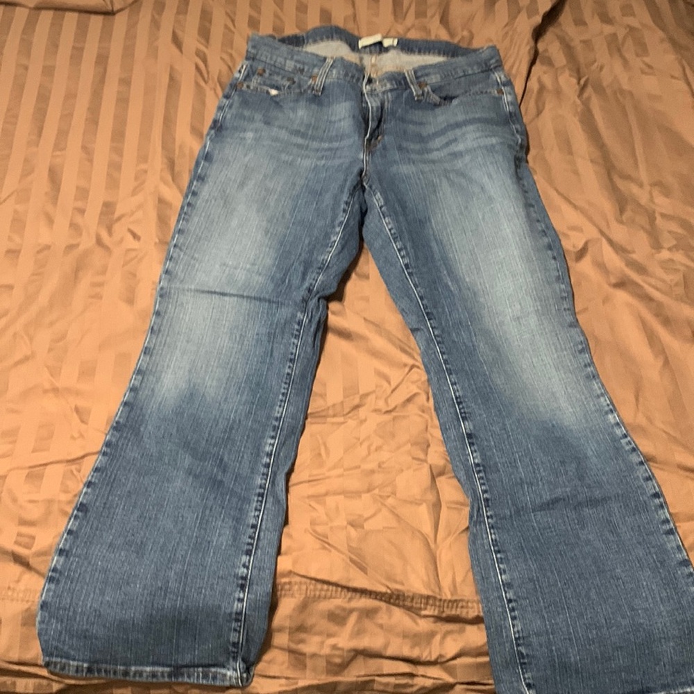 Levi curvy boot cut 529 size 14 short